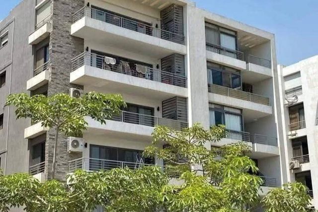 شقة 161م للبيع في تاج سيتي تطوير مدينة مصر بمقدم 5% واقساط علي 8 سنين.